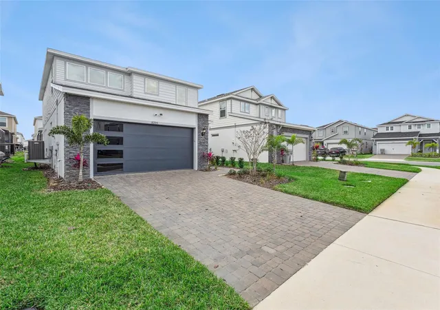 Homes for sale in Clermont, FL | 16205 Saint Kitts Cir, Clermont, FL 34714 | MLS# S5153317