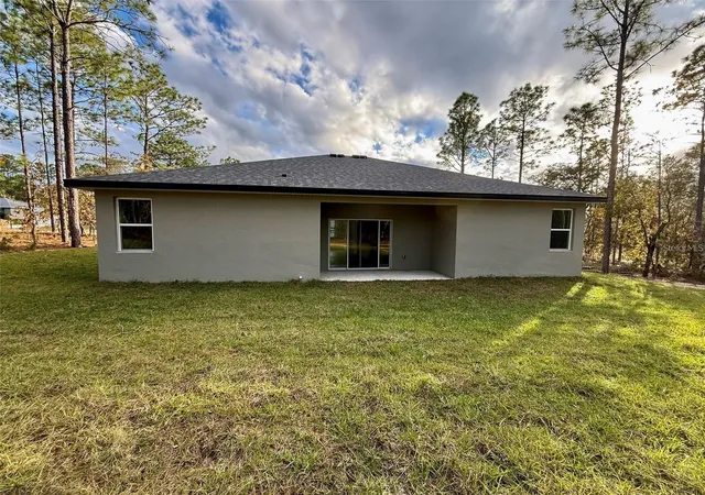 Homes for sale in Dunnellon, FL | 2744 W Redgate Dr, Dunnellon, FL 34433 | MLS# OM728116