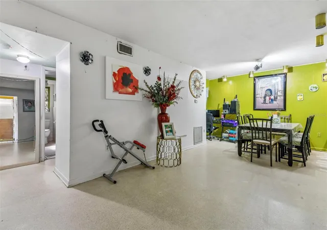 4th image of 1267 Franklin St, Clearwater, FL 33756 | MLS# O6423487