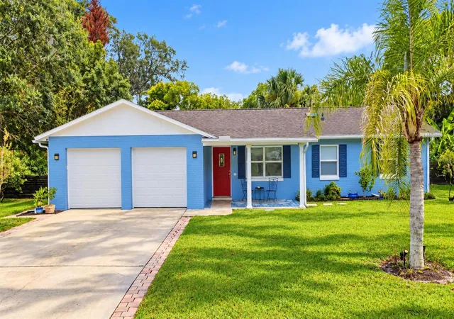 Single family home for sale at 912 E Arizona Ave, DELAND, FL 32724 | MLS# V4950107