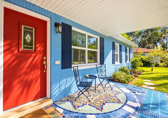 Photo 1 of Single family home for sale at 912 E Arizona Ave, Deland, FL 32724 | MLS# V4950107 | Listing updated on 2026-10-28
