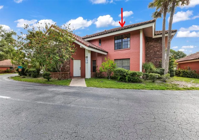 Photo 2 of Condo for sale at 3013 Clark Rd #6, Sarasota, FL 34231 | MLS# C7528185 | Listing updated on 2026-08-22