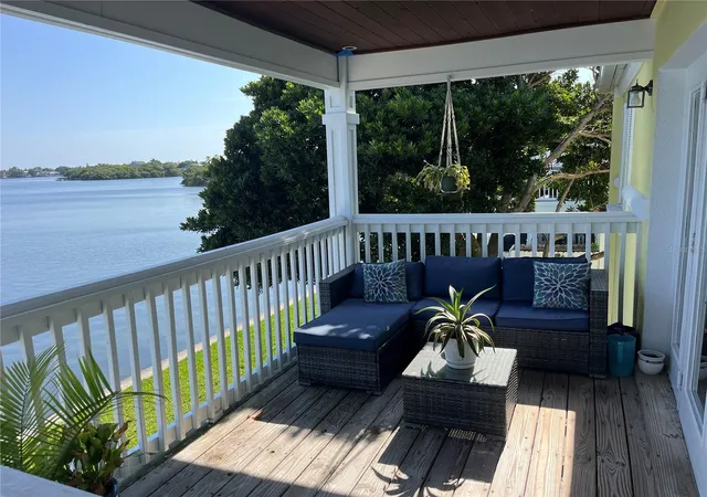 Photo 2 of Condo for sale at 205 Pompano Dr Se #D, Saint Petersburg, FL 33705 | MLS# A4699441 | Listing updated on 2026-07-16