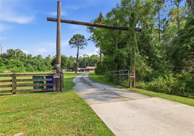 2nd image of 1820 Old Daytona Rd, Deland, FL 32724 | MLS# V4950108
