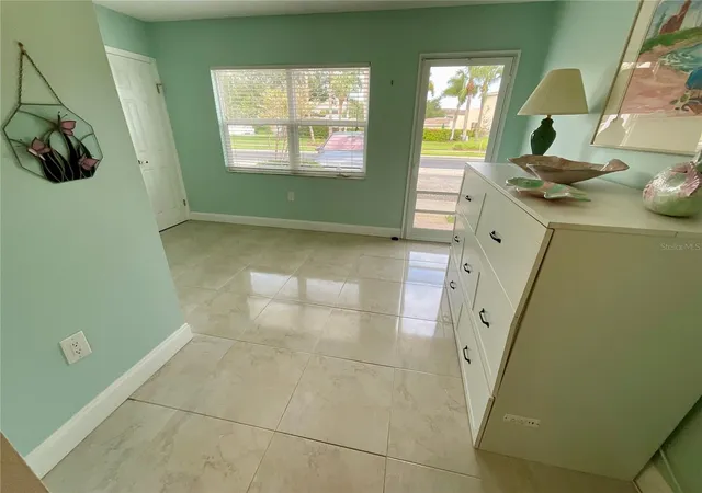 Listing Photo 5 - Condo for sale in building located at 10034 64Th Ave N, ST PETERSBURG, FL 33708 - Unit #11
