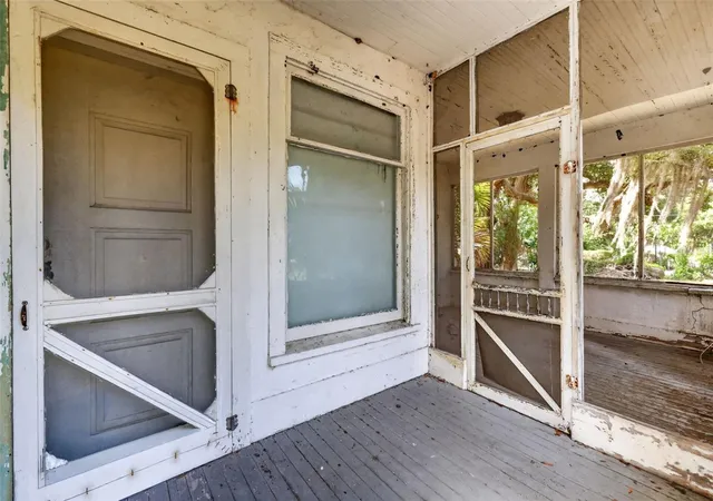 3rd image of 316 N Highland St, Mount Dora, FL 32757 | MLS# G5114820