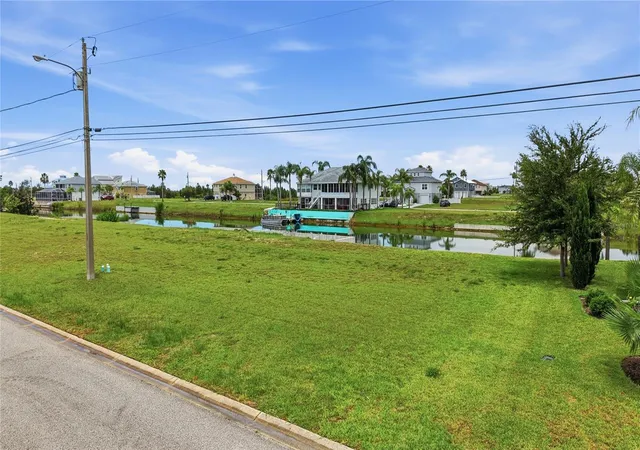 Homes for sale in Hernando Beach, FL | 3431 Jewfish Dr, Hernando Beach, FL 34607 | MLS# O6423513
