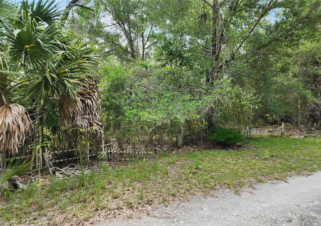 Photo 4 of Manufactured home for sale at 11335 N Ginny Ln Point, Inglis, FL 34449 | MLS# TB8527260 | Listing updated on 2026-08-26