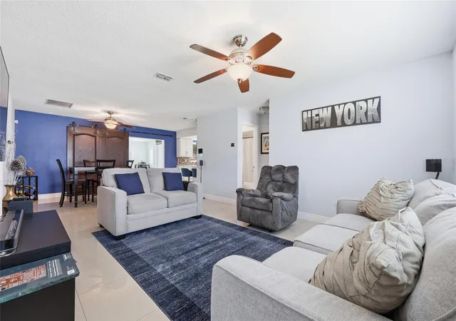 Photo 4 of Sale Pending at 931 Arizona Woods Ln, Orlando, FL 32824 | MLS# O6423517 | Listing updated on 2026-08-28