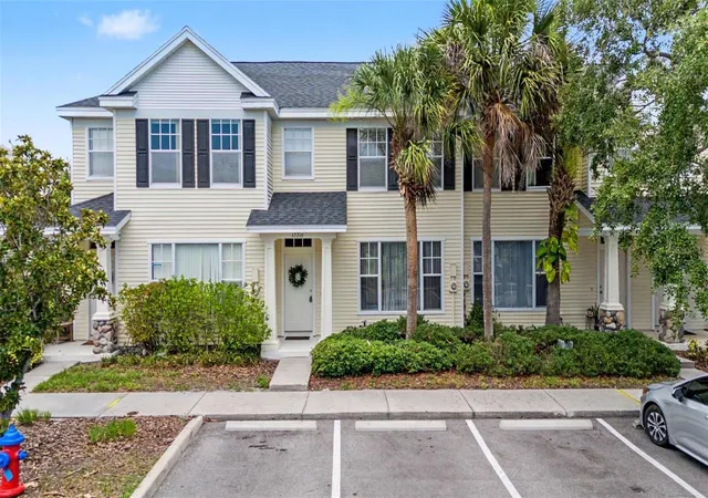 2nd image of 12216 Country White Cir #12216, Tampa, FL 33635 | MLS# TB8527294