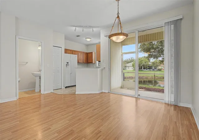 5th image of 12216 Country White Cir #12216, Tampa, FL 33635 | MLS# TB8527294