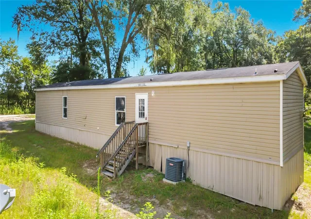 Photo 1 of Manufactured home for sale at 21420 Ne 41st Street, Williston, FL 32696 | MLS# R4911610 | Listing updated on 2026-07-11