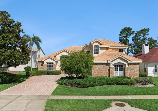 2nd image of 1901 Edgewater Dr, Mount Dora, FL 32757 | MLS# G5114826