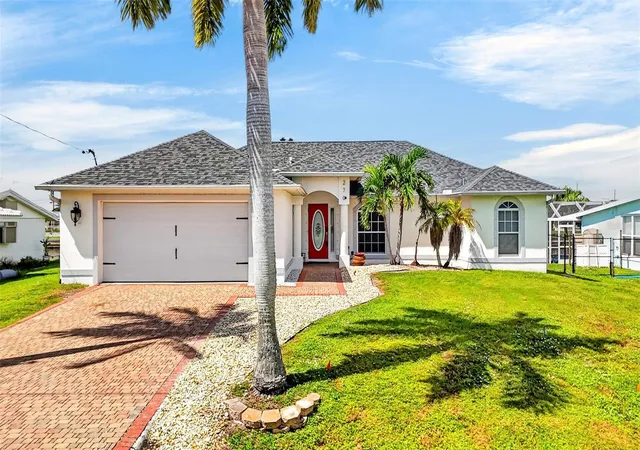 Photo 2 of Single family home for sale at 270 E Tarpon Blvd Nw, Port Charlotte, FL 33952 | MLS# C7528189 | Listing updated on 2026-10-22