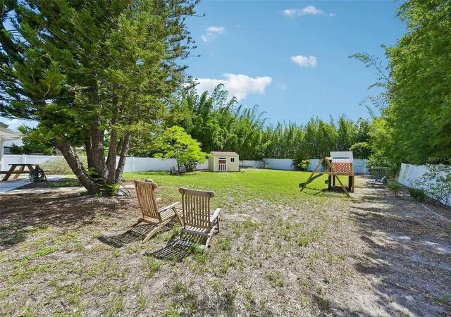 Homes for sale in Osprey, FL | 329 Bay Vista Ave, Osprey, FL 34229 | MLS# A4699464
