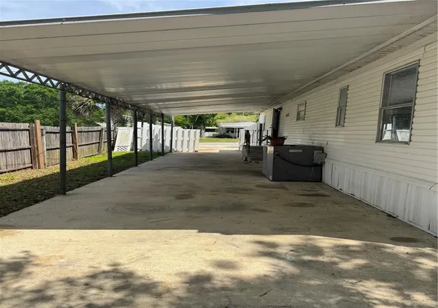 Photo 3 of Manufactured home for sale at 5406 Sydney St, Port Orange, FL 32127 | MLS# V4950111 | Listing updated on 2026-08-27