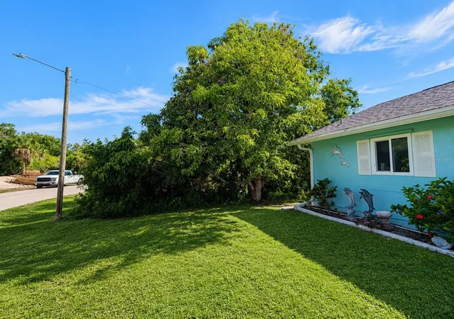 Photo 2 of Single family home for sale at 3488 Dwight St, Port Charlotte, FL 33981 | MLS# D6148022 | Listing updated on 2026-08-27