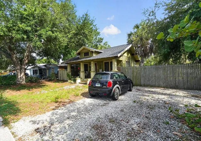Photo 3 of Single family home for sale at 772 38th Avenue S, Saint Petersburg, FL 33705 | MLS# TB8527315 | Listing updated on 2026-10-16