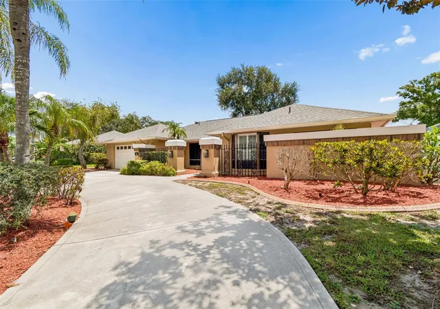3rd image of 1563 Misty Plateau Trl, Clearwater, FL 33765 | MLS# TB8527317