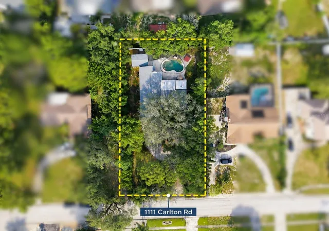 Photo 3 of Single family home for sale at 1111 Carlton Rd, Tarpon Springs, FL 34689 | MLS# TB8527323 | Listing updated on 2026-10-05