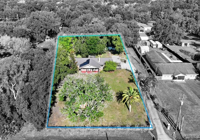 Photo 2 of Single family home for sale at 298 300 Orange Ave, Saint Cloud, FL 34769 | MLS# O6423577 | Listing updated on 2026-07-14