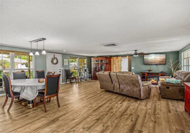 5th image of 246 Canal Dr, Lake Wales, FL 33859 | MLS# L4963372
