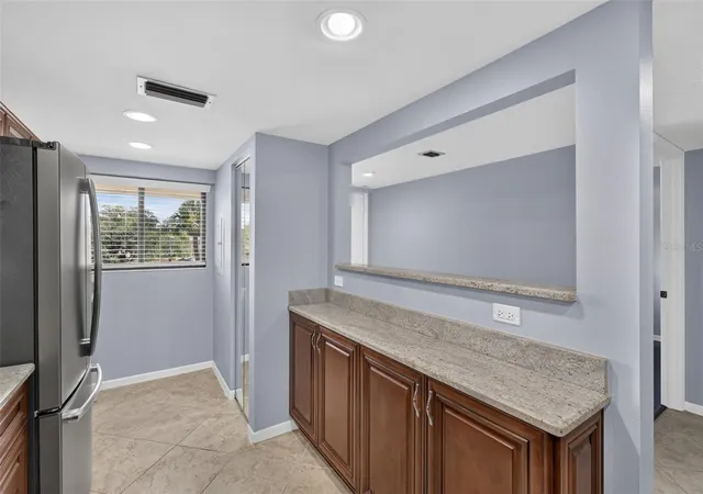 Listing Photo 4 - Condo for sale in building located at 1724 Golfview Dr, TARPON SPRINGS, FL 34689