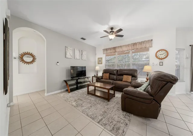 Photo 4 of House for sale at 7765 Tosteth St, Kissimmee, FL 34747 | MLS# O6423586 | Listing updated on 2026-09-30