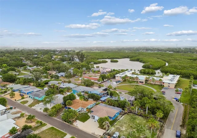 Homes for sale in St Petersburg, FL | 2832 Miriam St S, St Petersburg, FL 33711 | MLS# O6423590