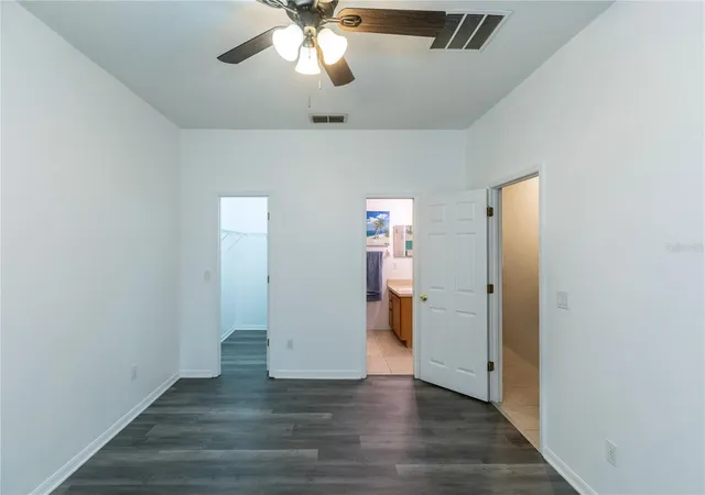 Photo 4 of Townhouse for sale at 2852 Tanzanite Ter, Kissimmee, FL 34758 | MLS# R4911613 | Listing updated on 2026-08-30