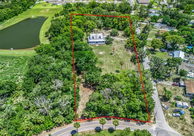 4th image of 511 E Mirror Lake Dr, Fruitland Park, FL 34731 | MLS# G5114834
