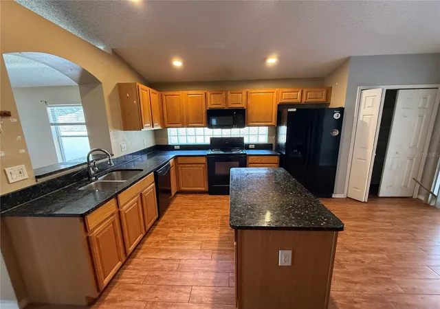 Photo 4 of Sale Pending at 10536 Rodondo Dr, Orlando, FL 32817 | MLS# O6423598 | Listing updated on 2026-10-02