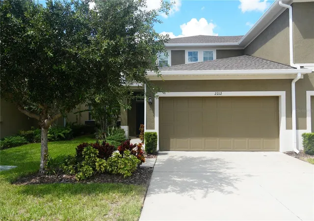 Townhouse for sale at 2212 Lennox Dale Ln, BRANDON, FL 33510 | MLS# TB8527360