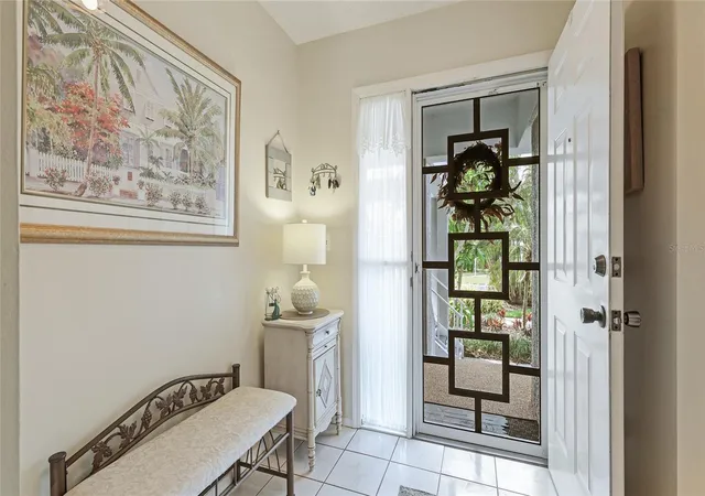 5th image of 1109 Edgewater Cir, BRADENTON, FL 34209