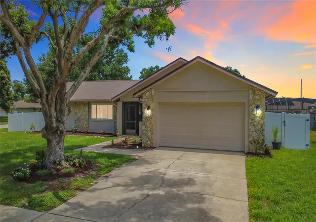 Photo 3 of Single family home for sale at 8654 Alegre Cir, Orlando, FL 32836 | MLS# O6423602 | Listing updated on 2026-09-13