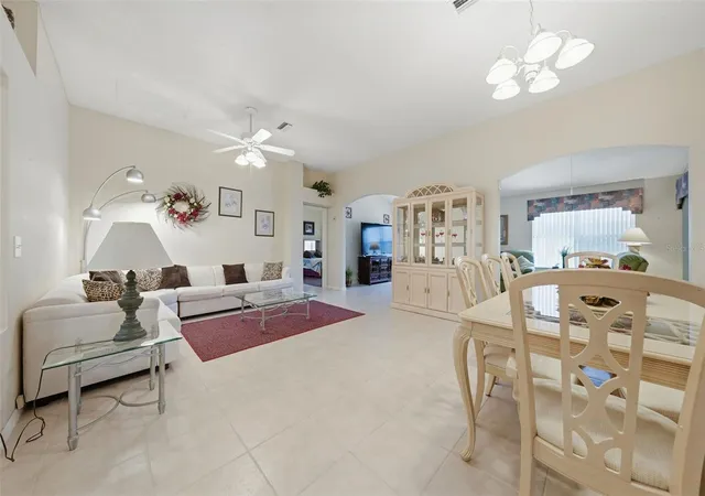 image of 511 San Lorenzo Ct, Lady Lake, FL 32159 | MLS# G5114835