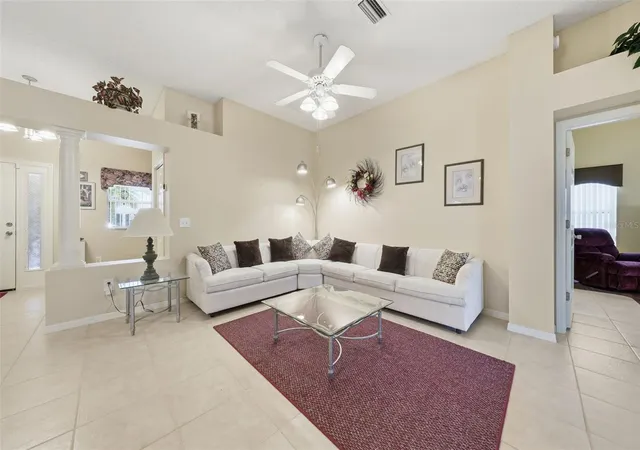 image of 511 San Lorenzo Ct, Lady Lake, FL 32159 | MLS# G5114835