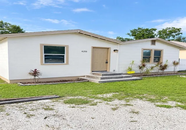 Photo 1 of Single family home for sale at 4255 43rd Avenue N, Saint Petersburg, FL 33714 | MLS# TB8527368 | Listing updated on 2026-10-05