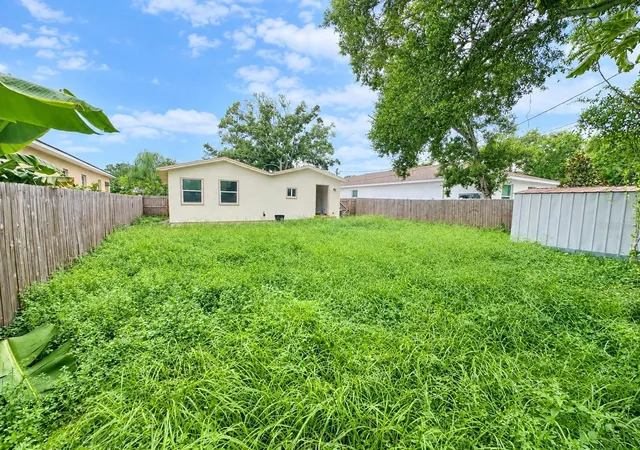 Photo 3 of Single family home for sale at 4255 43rd Avenue N, Saint Petersburg, FL 33714 | MLS# TB8527368 | Listing updated on 2026-10-05