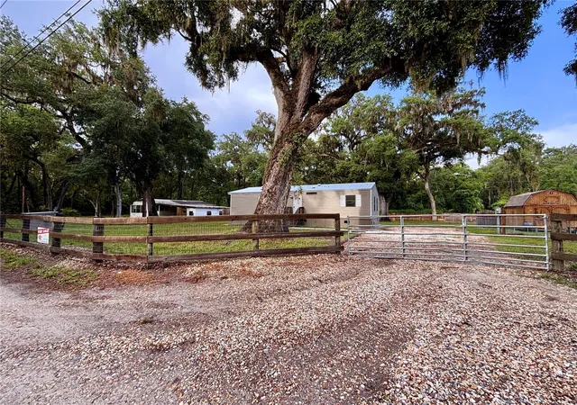 57th image of 16550 Ne 42nd Ct, Citra, FL 32113 | MLS# OM728142