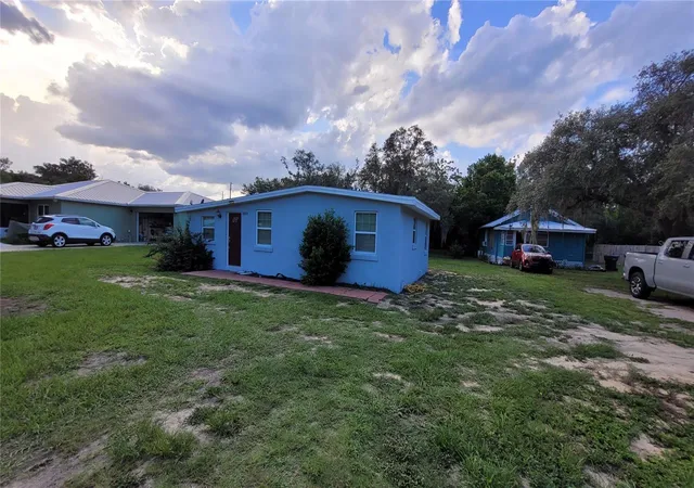 3rd image of 3013 Laurel Ave, Lake Wales, FL 33898 | MLS# P4939260