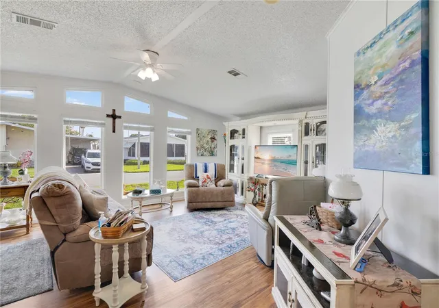 5th image of 707 Polo Park East Blvd, Davenport, FL 33897 | MLS# L4963375