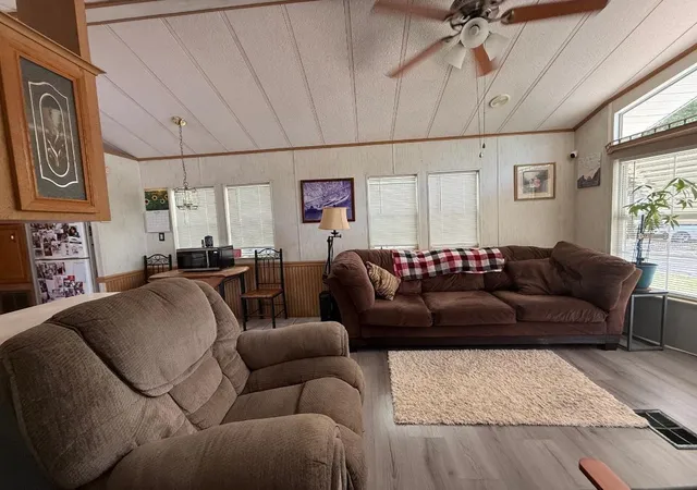 5th image of 3000 Clarcona Rd #423, Apopka, FL 32703 | MLS# O6423615