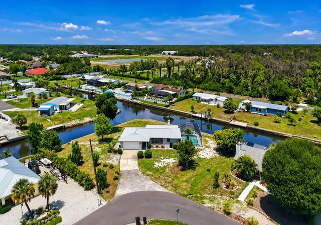 1st image of 898 E 6th St, Englewood, FL 34223 | MLS# D6148024