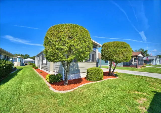 4th image of 4901 Colonnades Cir E, Lakeland, FL 33811 | MLS# L4963376
