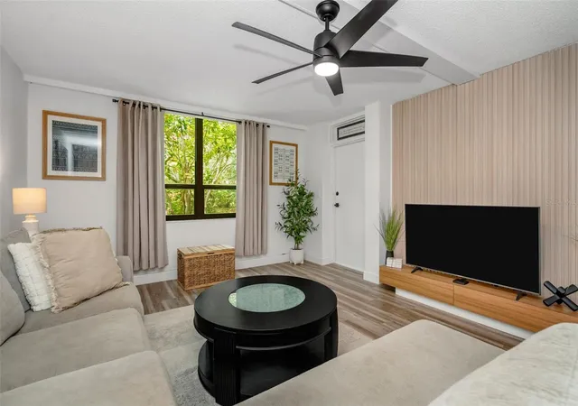 2nd image of 2614 Cvs Cay Dr #102, Clearwater, FL 33760 | MLS# TB8527390