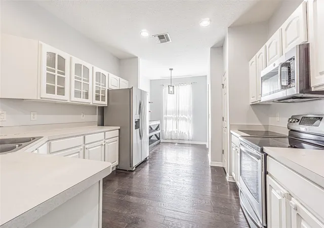 Photo 4 of Single family home for sale at 19145 Wood Sage Dr, Tampa, FL 33647 | MLS# TB8527396 | Listing updated on 2026-08-30