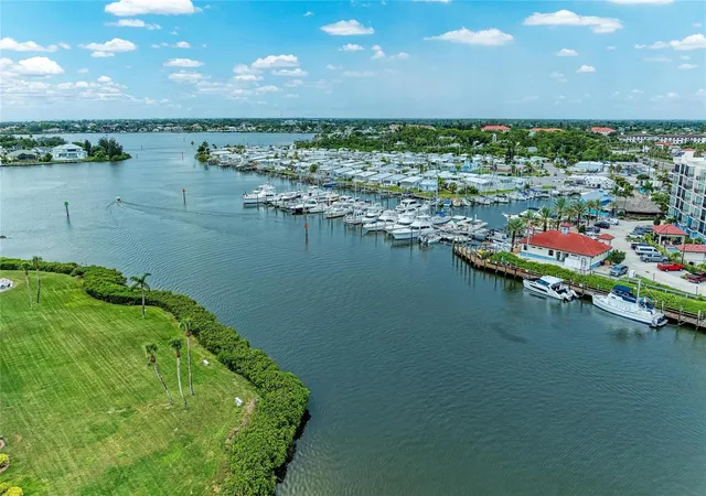 Photo 2 of Condo for sale at 220 Santa Maria St #338, Venice, FL 34285 | MLS# A4699490 | Listing updated on 2026-08-14