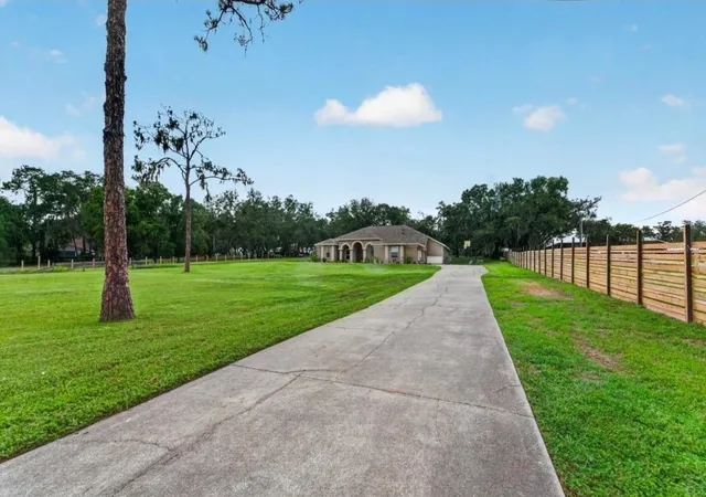 Photo 3 of Single family home for sale at 13020 Shadow Run Blvd, Riverview, FL 33569 | MLS# TB8527406 | Listing updated on 2026-08-13