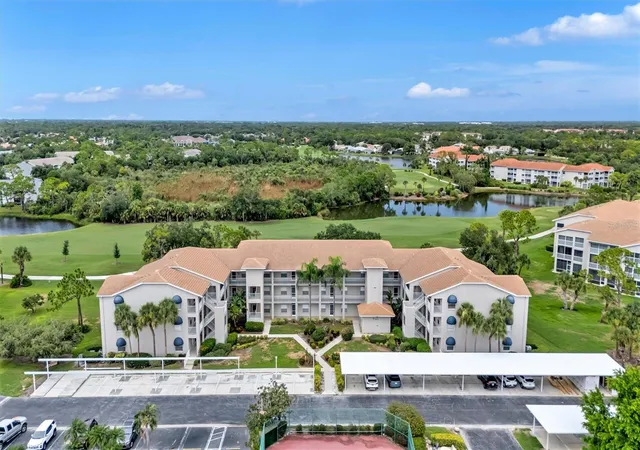 Photo 2 of Condo for sale at 9620 Club S Cir #5107, Sarasota, FL 34238 | MLS# A4699493 | Listing updated on 2026-10-02